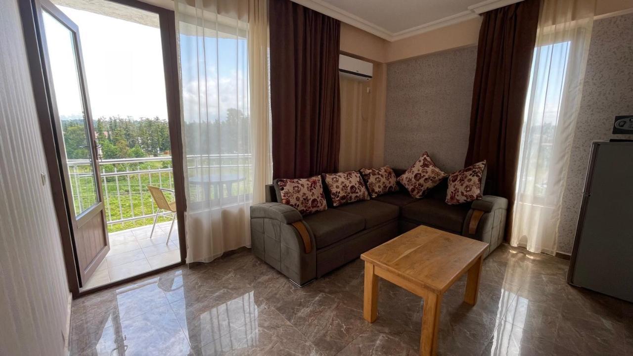 Samni Hotel Ureki Exterior photo