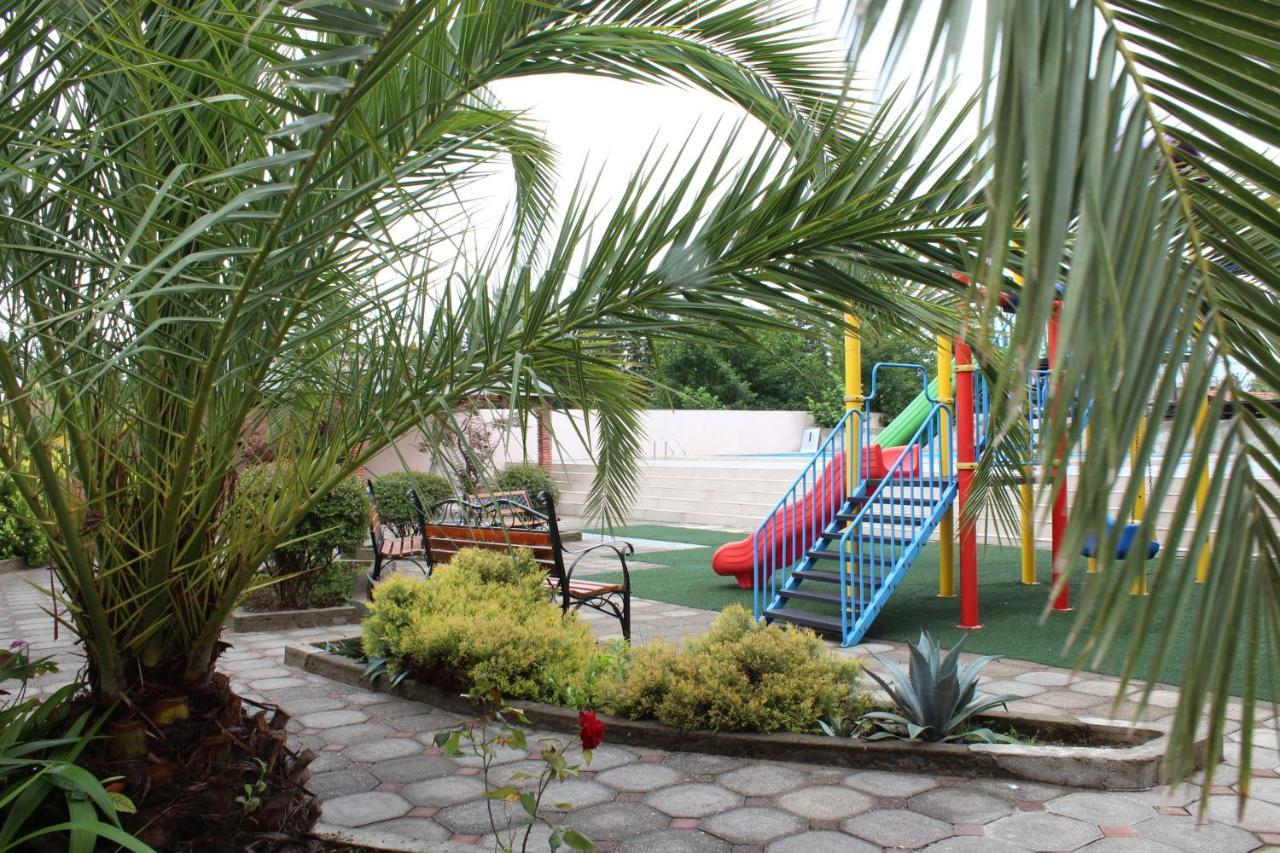 Samni Hotel Ureki Exterior photo