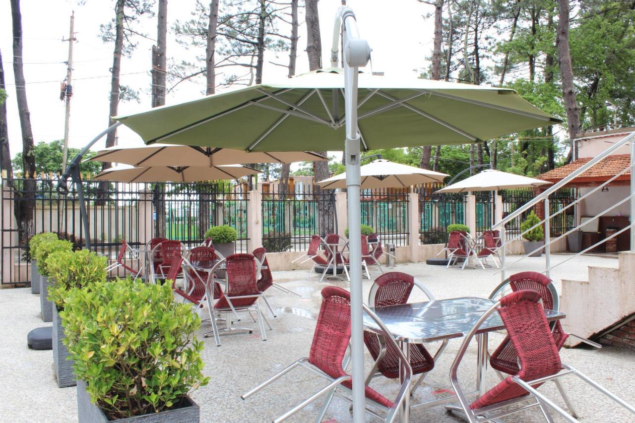 Samni Hotel Ureki Exterior photo