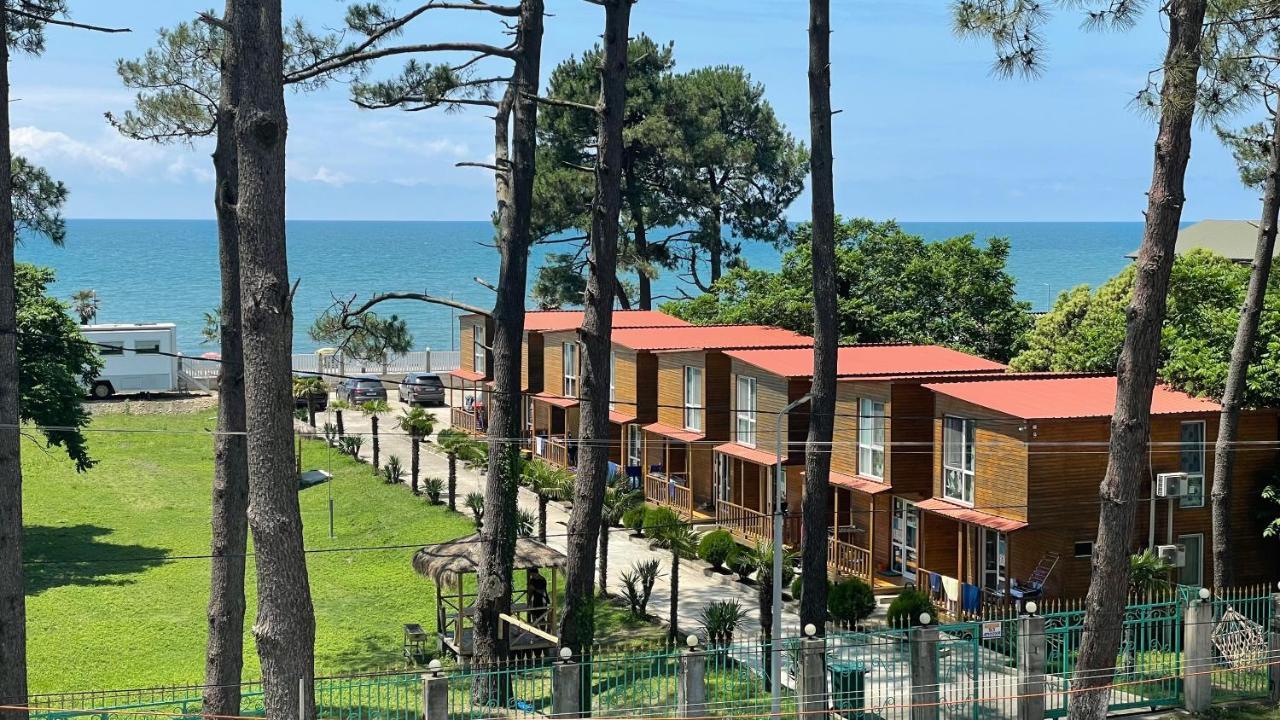 Samni Hotel Ureki Exterior photo