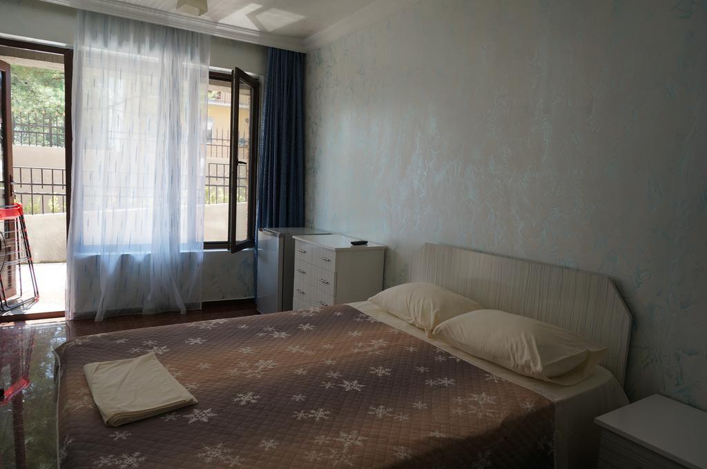 Samni Hotel Ureki Room photo